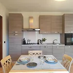 Peschiera Monte Baldo Apartamento *