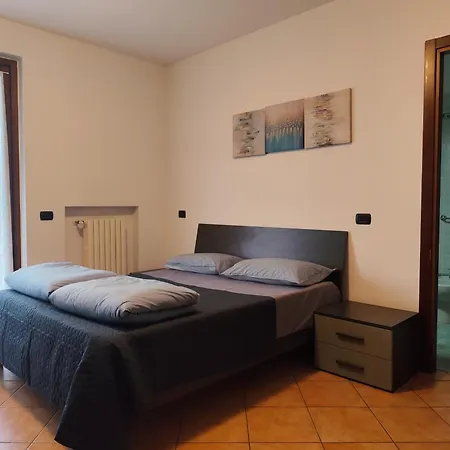 Peschiera Monte Baldo Apartamento *